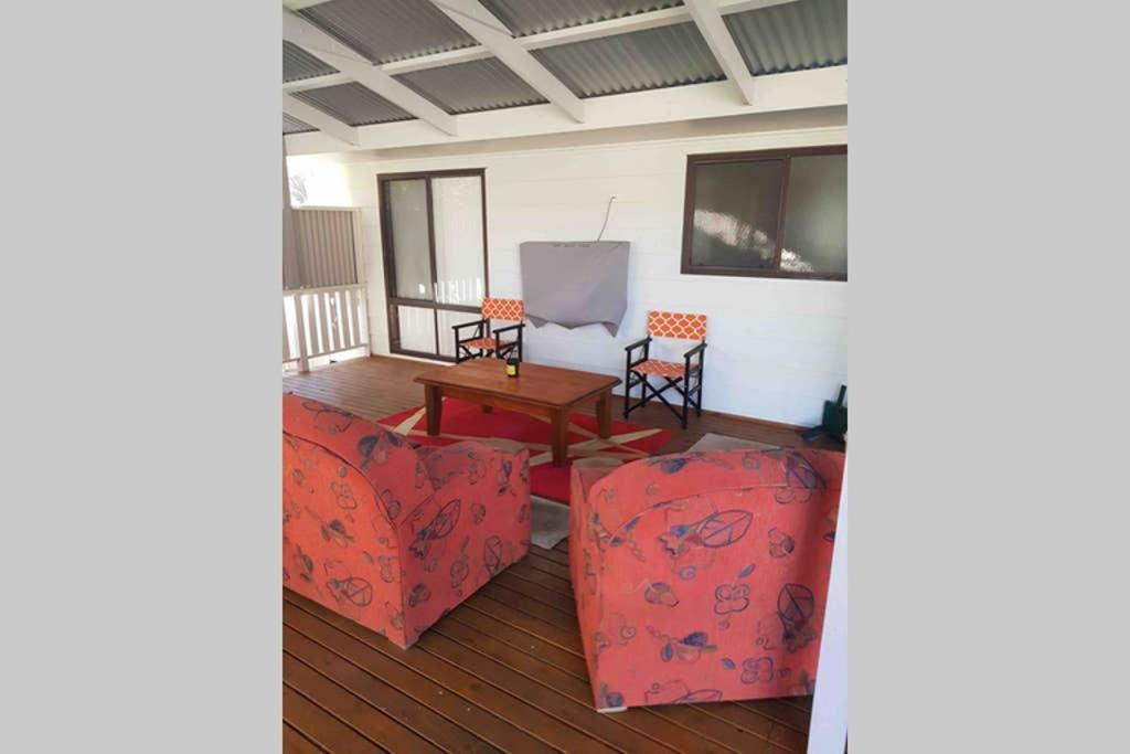 Leeward 'Tranquil Beachfront' Kingscote Esterno foto